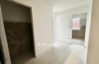 Eladó Komáromi tégla lakás hirdetés (57163792)