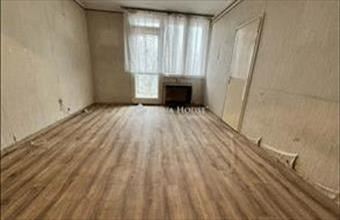 Eladó Kecskeméti tégla lakás hirdetés (75647335)