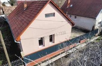Eladó Jászapáti családi ház hirdetés (99989934)