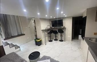 Kiadó Budapest VI. kerületi tégla lakás hirdetés (43383366)