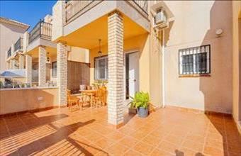 Eladó Spanyolországi sorház hirdetés (99154542)