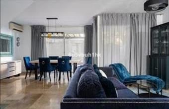 Eladó Spanyolországi sorház hirdetés (84632996)