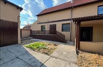 Eladó Orosházai családi ház hirdetés (49961444)