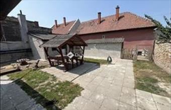 Eladó Kecskeméti családi ház hirdetés (79448717)