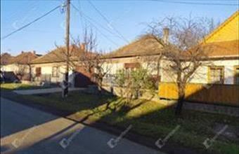 Eladó Kisnánai családi ház hirdetés (58364593)