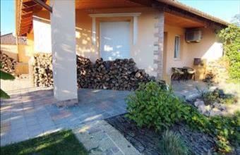 Eladó Tatabányai családi ház hirdetés (84437473)