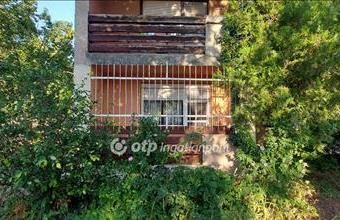 Eladó Kunszentmártoni tégla lakás hirdetés (35386475)