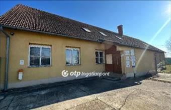 Eladó Pápai iroda irodaházban hirdetés (54145723)