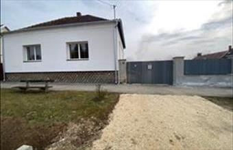 Eladó Undi családi ház hirdetés (53353399)