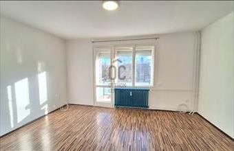 Eladó Szekszárdi tégla lakás hirdetés (57473353)