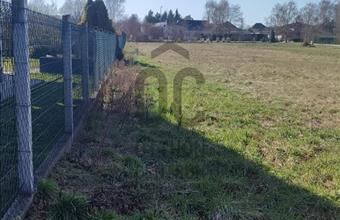 Eladó Komáromi lakóövezeti telek hirdetés (93244372)