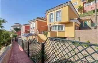 Eladó Spanyolországi ikerház hirdetés (34343454)