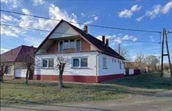 Eladó Kunbajai családi ház hirdetés (48498843)