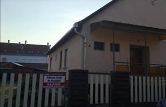 Eladó Jászberényi családi ház hirdetés (27437246)