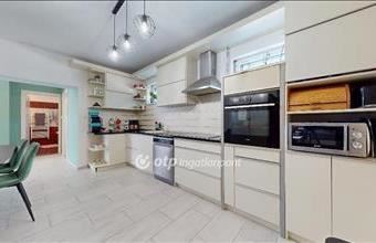 Eladó Nyíregyházai sorház hirdetés (24372793)