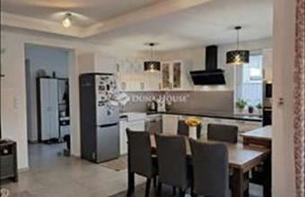 Eladó Debreceni ikerház hirdetés (52955141)