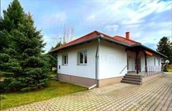 Eladó Balatonfenyvesi családi ház hirdetés (19348534)