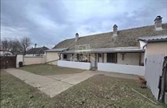 Eladó Bajai családi ház hirdetés (22349553)