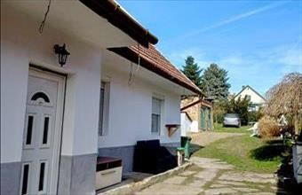 Eladó Pilisvörösvári családi ház hirdetés (82643919)