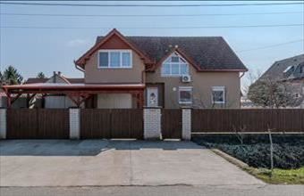 Eladó Debreceni családi ház hirdetés (84124931)