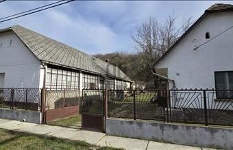Eladó Kölesdi családi ház hirdetés (49271439)
