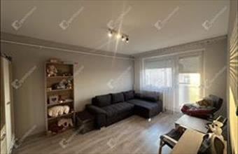 Eladó Oroszlányi panel lakás hirdetés (98873872)