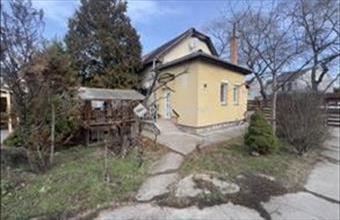 Eladó Budapest III. kerületi ikerház hirdetés (48915436)