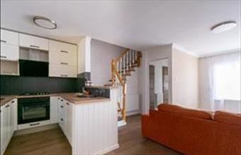 Eladó Mosonmagyaróvári sorház hirdetés (32359684)