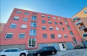 Eladó Komáromi panel lakás hirdetés (58353134)