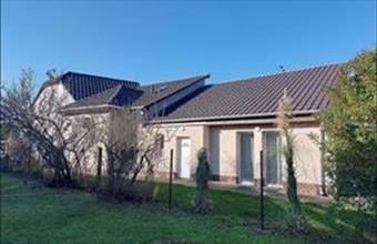 Eladó Budapest XV. kerületi családi ház hirdetés (79374643)