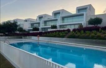 Eladó Spanyolországi sorház hirdetés (35632343)