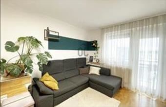 Eladó Keszthelyi csúsztatott zsalus lakás hirdetés (49518432)