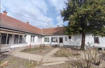 Eladó Kiskunhalasi családi ház hirdetés (98914734)