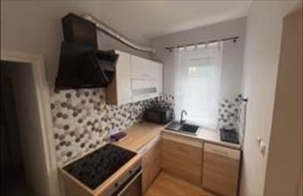 Eladó Budapest III. kerületi ikerház hirdetés (33237371)