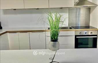 Eladó Komlói tégla lakás hirdetés (37773437)