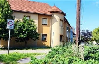 Eladó Szegedi családi ház hirdetés (93374954)
