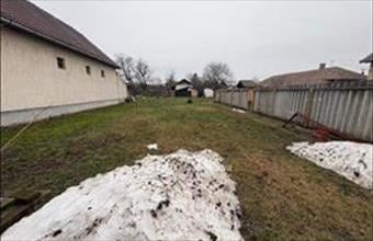 Eladó Karcagi lakóövezeti telek hirdetés (72265775)