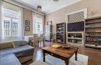 Eladó Budapest VI. kerületi tégla lakás hirdetés (33943754)