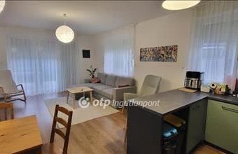 Eladó Győrszemerei családi ház hirdetés (36513581)