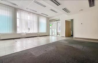 Eladó Szanyi iroda lakásban hirdetés (55393245)