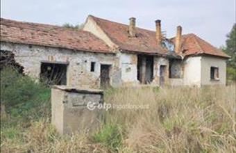 Eladó Győri külterületi telek hirdetés (92422344)