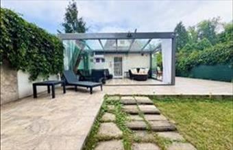 Eladó Budakalászi családi ház hirdetés (56974483)