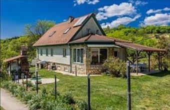 Eladó Balatonalmádi családi ház hirdetés (64235997)