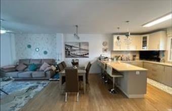 Eladó Spanyolországi sorház hirdetés (41324729)