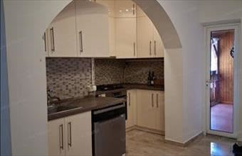 Eladó Tiszatenyői családi ház hirdetés (56124345)