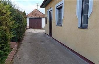 Eladó Péri családi ház hirdetés (99739183)