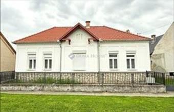 Eladó Hoboli családi ház hirdetés (33293364)