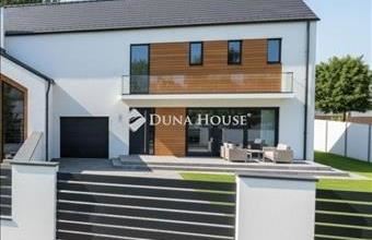 Eladó Budapest XV. kerületi lakóövezeti telek hirdetés (54356595)