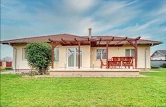 Eladó Tárnoki családi ház hirdetés (32543464)