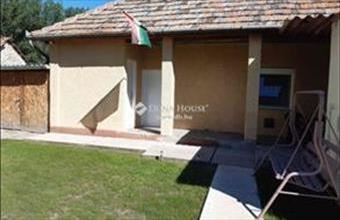 Eladó Újszilvási családi ház hirdetés (33392499)